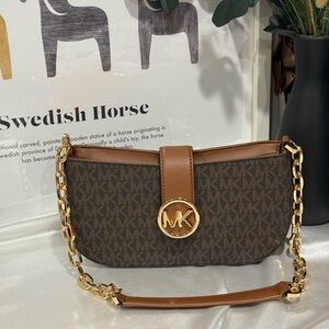 MICHAEL KORS CARMEN SMALL POUCHETTE SHOULDER CHAIN BAG MK BROWN